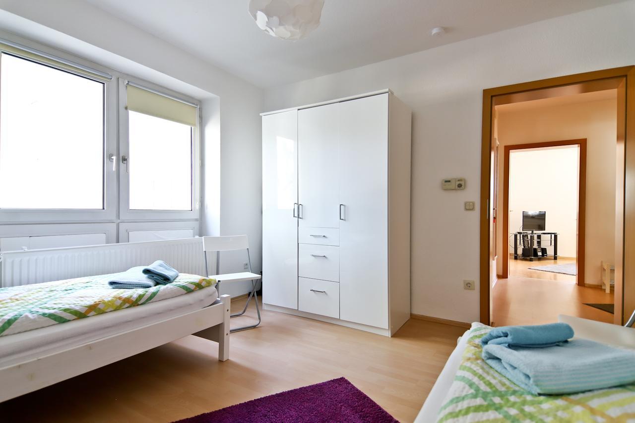 Top Ferienwohnung Veltins Arena ゲルゼンキルヒェン エクステリア 写真